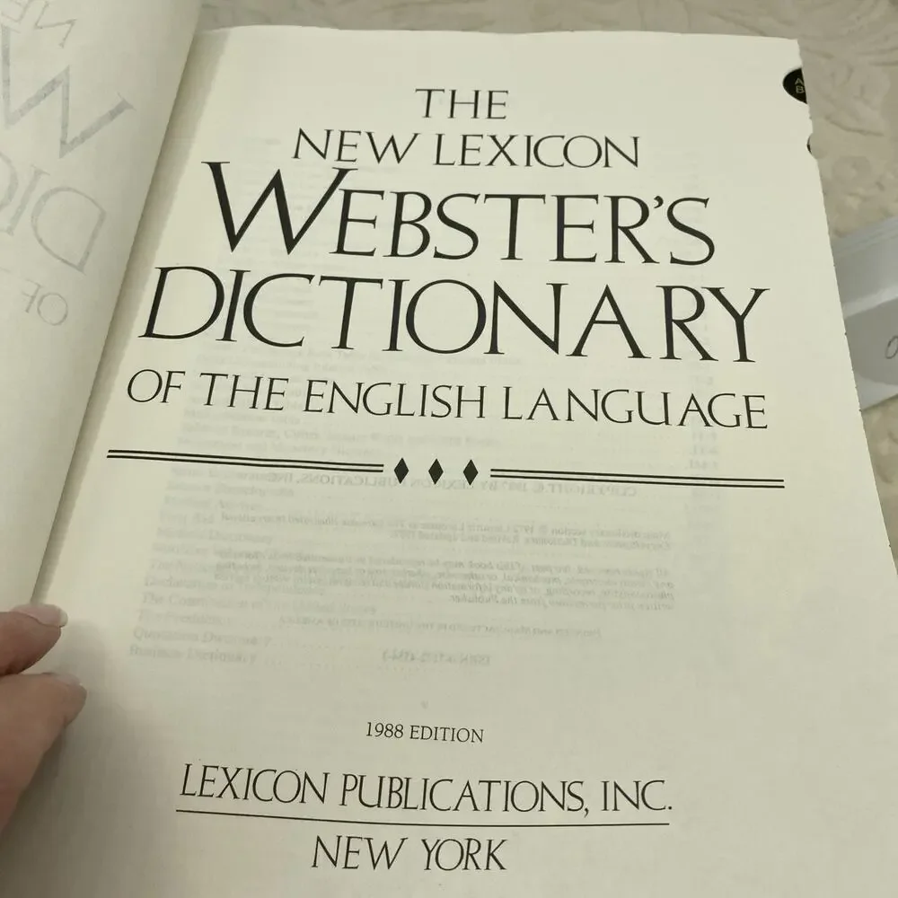 The New Lexicon Webster's Dictionary of the English Language : One Volume...
